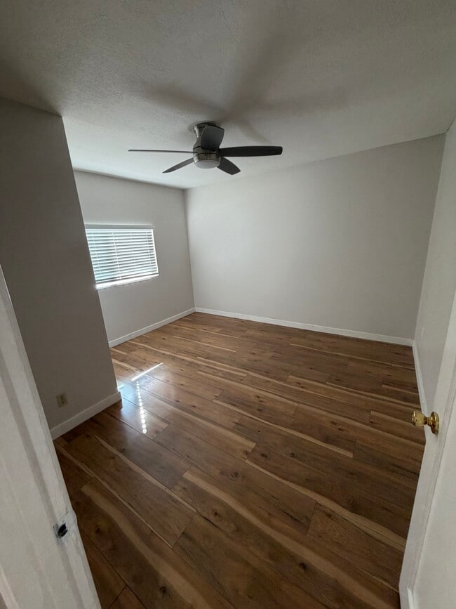 Building Photo - 1345 Marline Ave