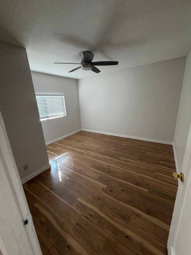 Foto del edificio - 1345 Marline Ave