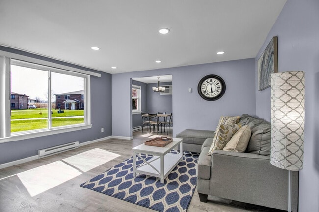 Foto del edificio - 2728 Niagara Falls Blvd