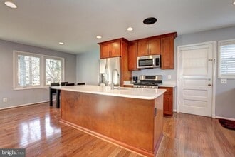 Building Photo - 601 Delano Dr SE