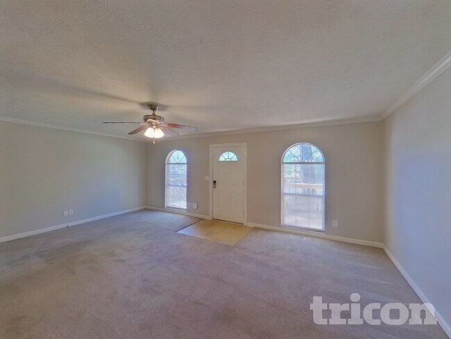 Foto del edificio - 4396 Central Church Rd