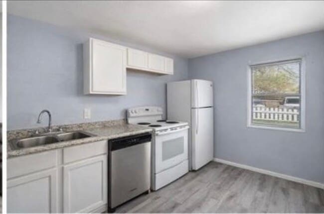 Foto del edificio - 4930 FM1765