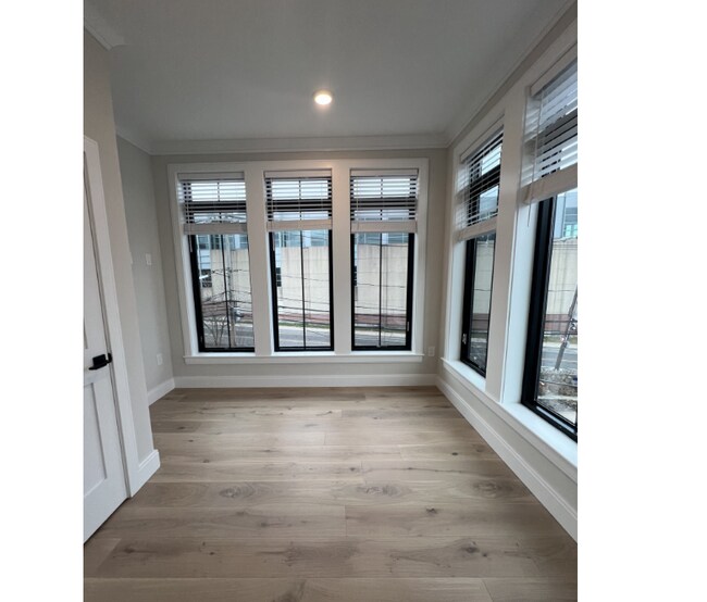 Foto del edificio - 157 Everett St