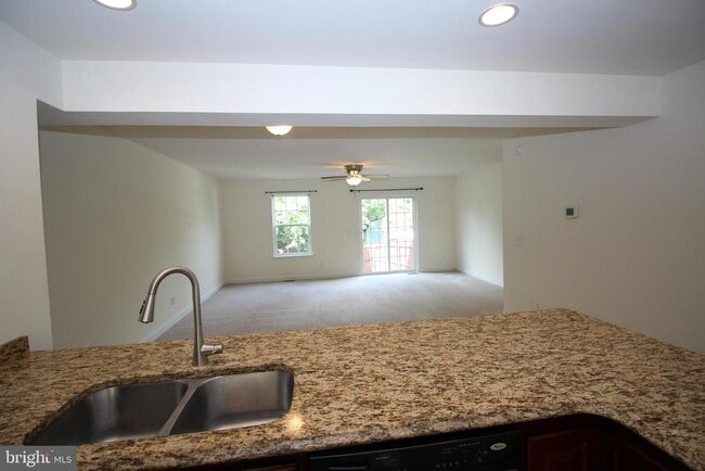 Building Photo - 61 Medal Way