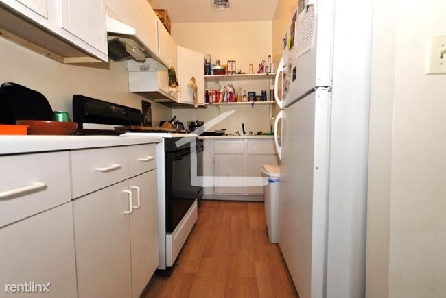 Building Photo - 1516 Commonwealth Ave