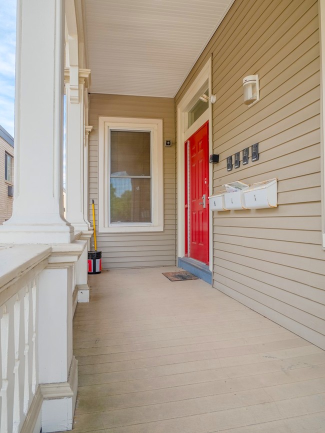 Deck - College Hill East Side