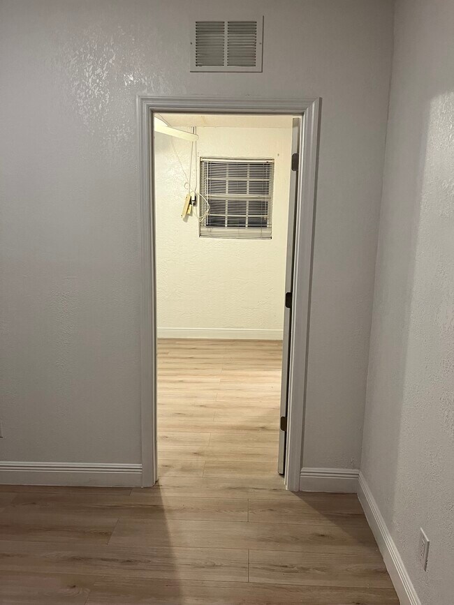 Foto del edificio - 7065 NW 49th Ct