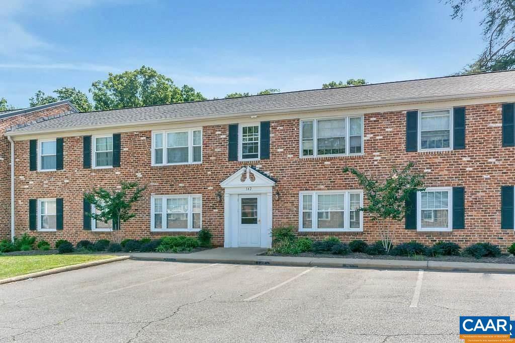 142 Hessian Hills Cir Unit 2, Charlottesville, VA 22901 Condo for