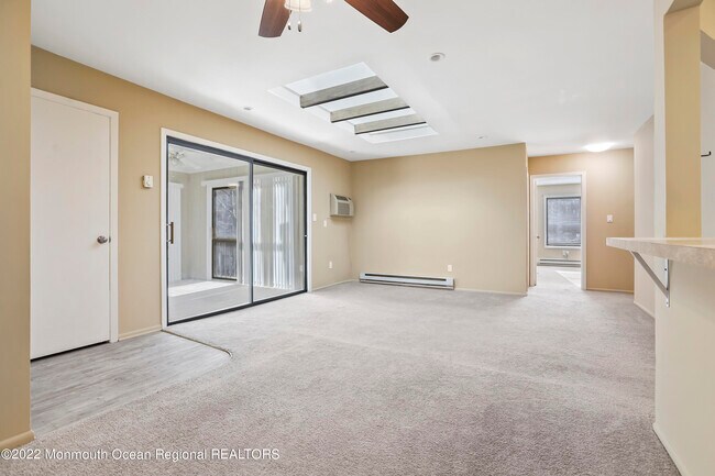 Building Photo - 56 Lexington Ct