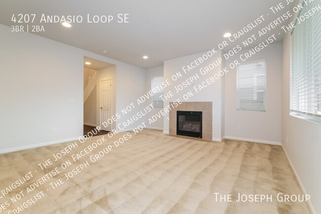 Building Photo - 4207 Andasio Loop SE