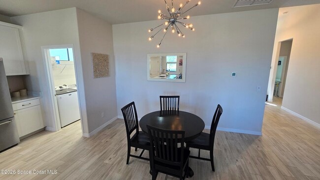 Foto del edificio - 8137 Dobre Wy