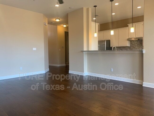Building Photo - 2956 Santa Rosita Dr