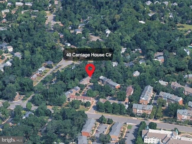 Building Photo - 40 Carriage House Cir