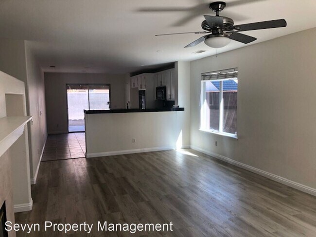Building Photo - 3 br, 2 bath House - 3263 Blossom Dr