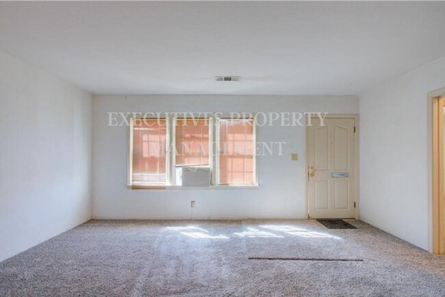 Foto del edificio - 859 W 21st St