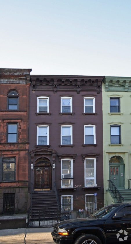 Foto principal - 360 Macon St 5 St