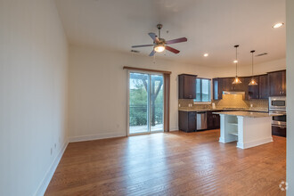 Building Photo - 8110 Ranch Rd 2222