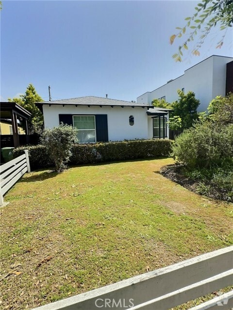 Building Photo - 3484 Ashwood Ave