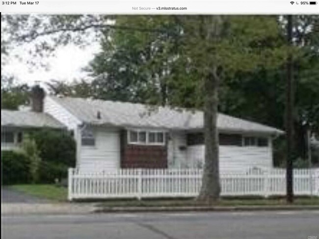Building Photo - 611 Bellmore Ave