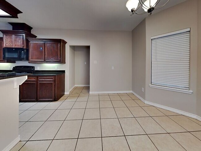 Foto del edificio - No Application Fees* $1000 Off 1st Month R...