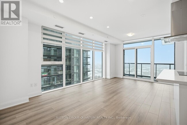 Building Photo - 20 Gatineau Dr