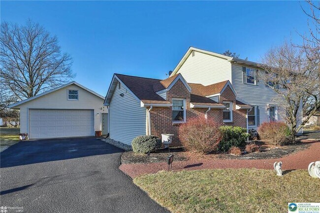 Foto del edificio - 2811 Kingsview Ave