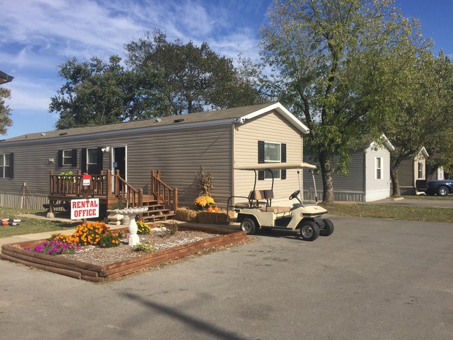 Building Photo - Ashwood Village