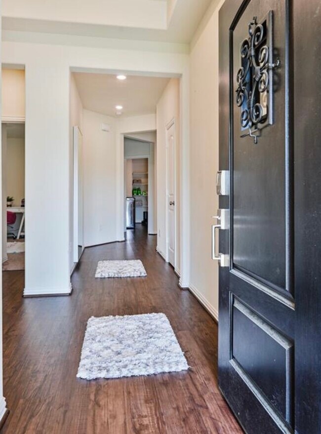 Building Photo - 4639 Sequoia Echo Dr