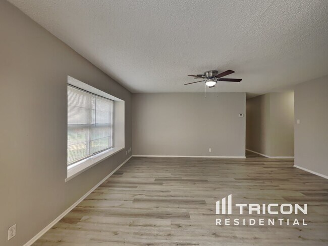 Building Photo - 5223 Tom Stafford Drive San Antonio TX