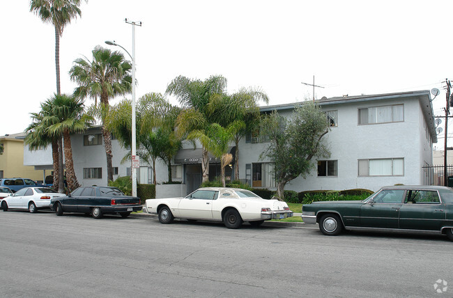 Building Photo - Ocean Terrace