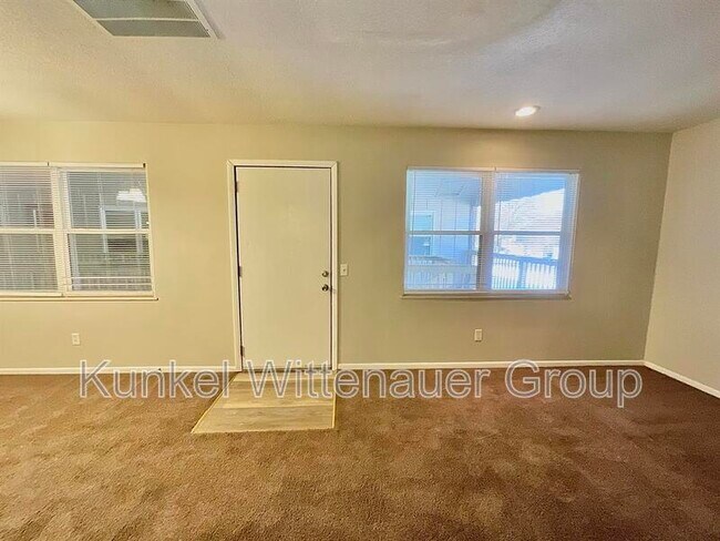 Foto del edificio - 1320-7 N 1st St