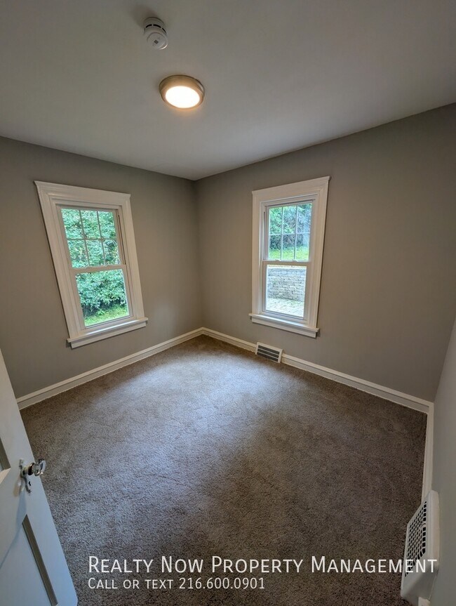 Foto del edificio - 4522 Rainbow Rd