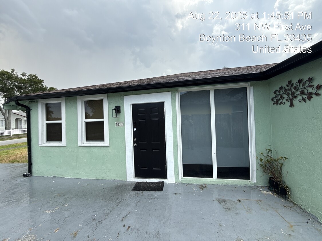Photo - 315 NW 1st Ave Property