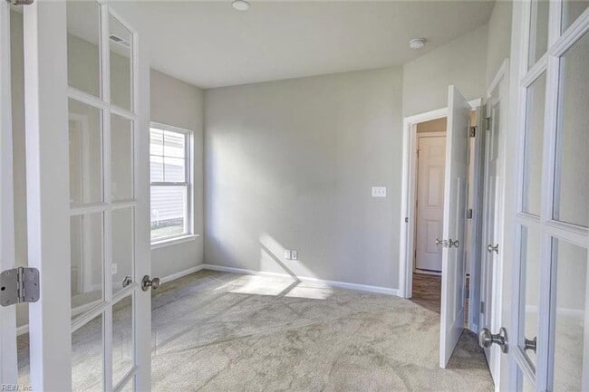 Building Photo - 140 Meridian Pl
