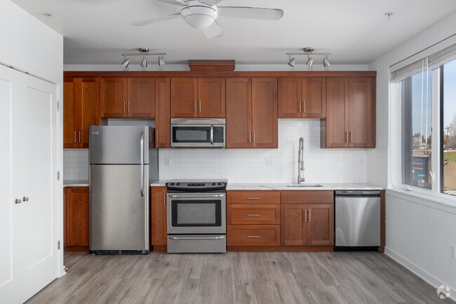2BR, 2BA - 850SF - The Dorian