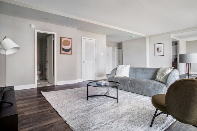 Building Photo - 1515 Richmond Hwy