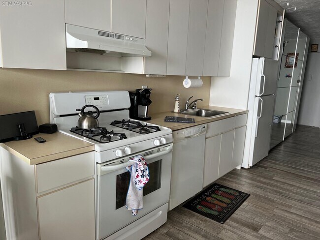 Foto del edificio - 830 Shore Rd