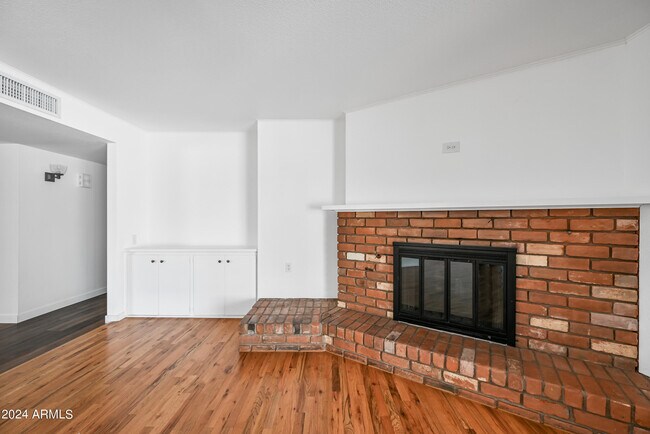 Foto del edificio - 530 E Fairmont Dr
