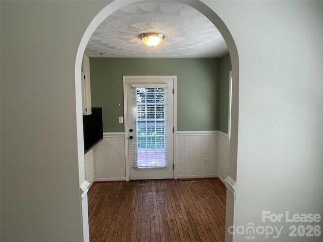 Photo - 23 44th Ave Pl NE House