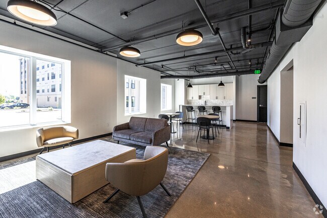 Vestíbulo - The Avenues