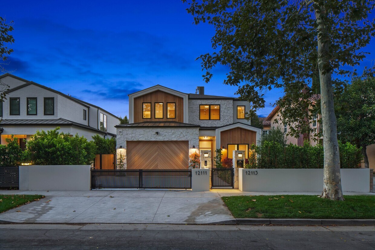 Foto principal - 12113 Maxwellton Rd