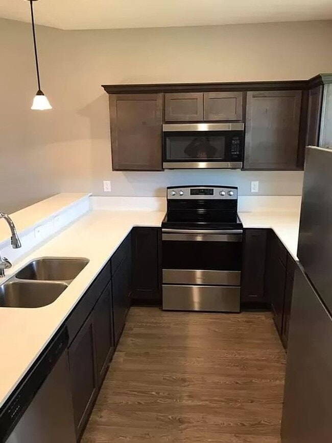 5533/35 N Edwards Cir Apartment for Rent in Wichita, KS