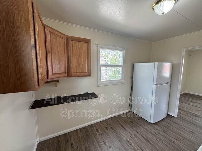 Foto del edificio - 607 Brookshire Ave