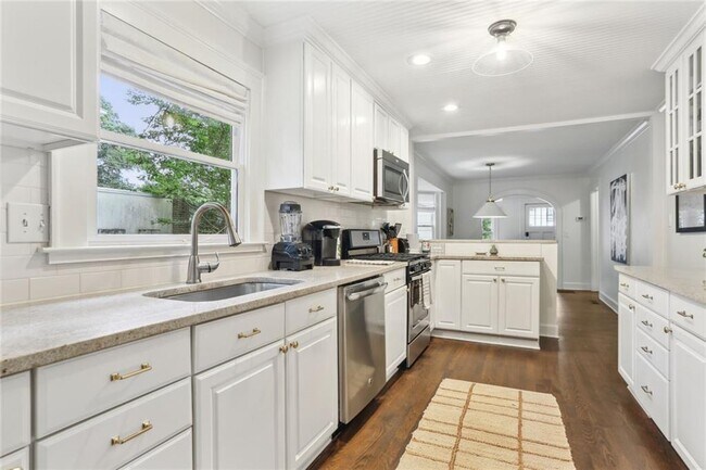 Building Photo - 451 Trabert Ave NW