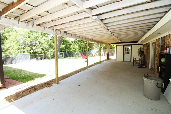 Building Photo - 1154 E Kyle Rd