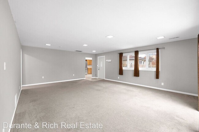 Foto del edificio - 3 br, 2 bath House - 232 Highland