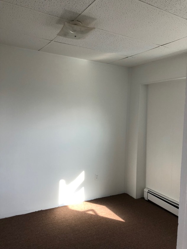Primary Photo - 703 N Van Buren St