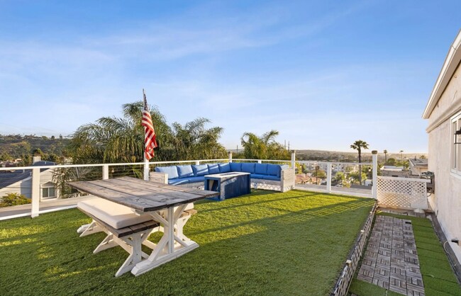 Foto del edificio - 5810 Riley St