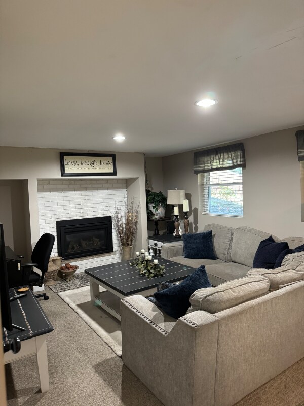Foto del edificio - 15801 S Lund Rd