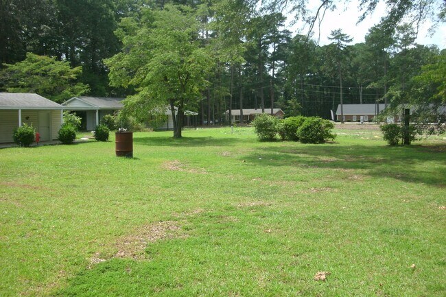 Building Photo - 10038 NC-97